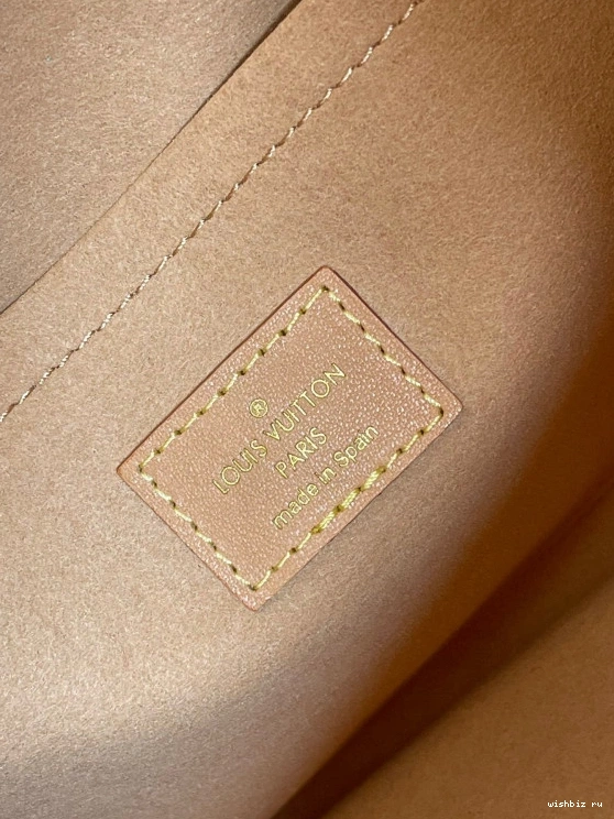 WIS MM VUITTON LOUIS ONTHEGO 0720
